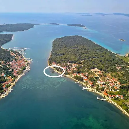 In Veli Rat/insel Dugi Otok 7751 Appartamento